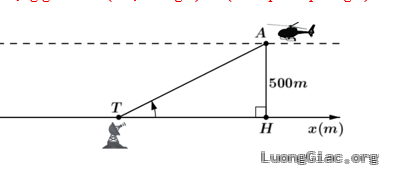 Trong hình dưới đây, một chiếc máy bay $A$ bay ờ độ cao $500\text{ }\!\!~\!\!\text{ m}$ theo một đường thẳng đi ngang qua phía trên trạm quan sát